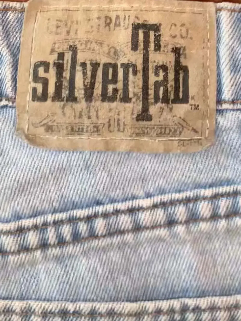 Vintage‎ Levi’s SilverTab Made in USA Baggy Jorts Y2K Skater 90s Light Wash W34